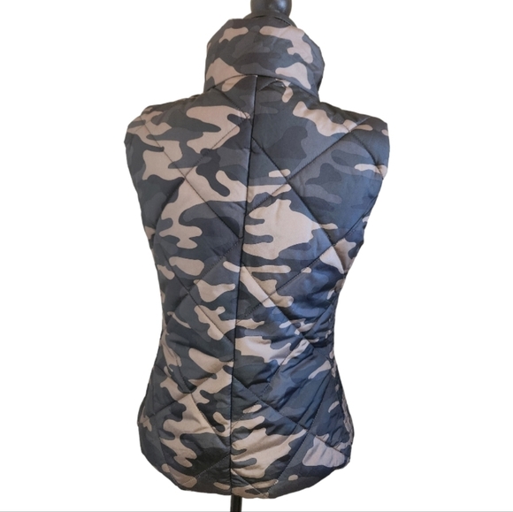 NORTH & CO camouflage print puffer high neck sleeveless vest sz small - Picture 2 of 5